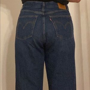 Perfect condition Levis ribcage straight blue jeans size 32